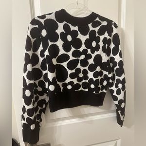 Black & Grey 70s Inspired Flower-Printed Sweater